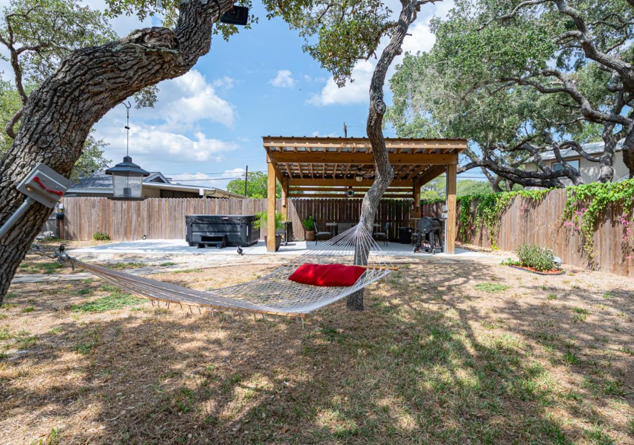 Knot Bay Haven, Dog Friendly, Hot Tub, Fenced Yard, Patio And Grill, 3 Br Villa Rockport Kültér fotó